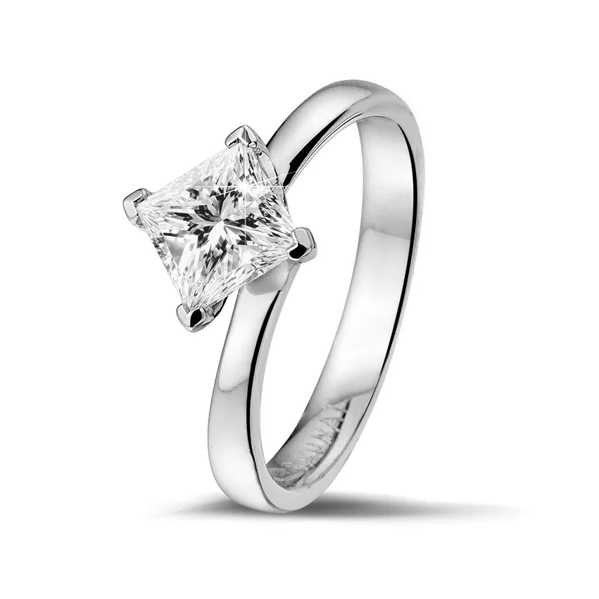 1.20 quilates anillo solitario en oro blanco con diamante talla princesa 