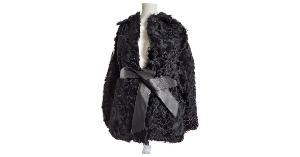 Antik Batik Abrigos, Ropa de calle Negro 