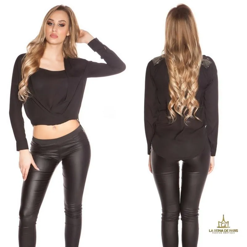 Blusa moda y diseño con aplicaciones 