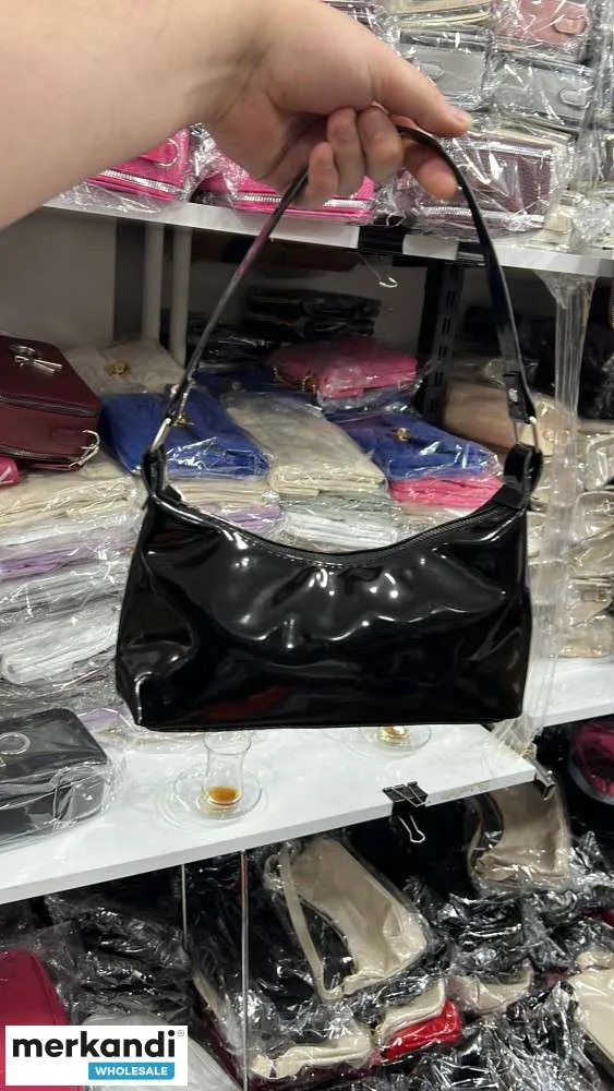 Bolsos de moda femenina de Turquía para el mercado mayorista a súper precios.