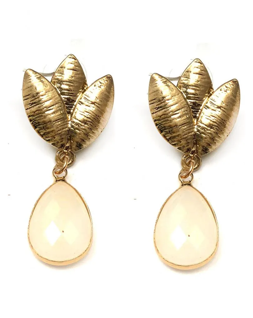 BONITOS PENDIENTES BLANCOS Y DORADOS ELEGANTES PARA BODAS