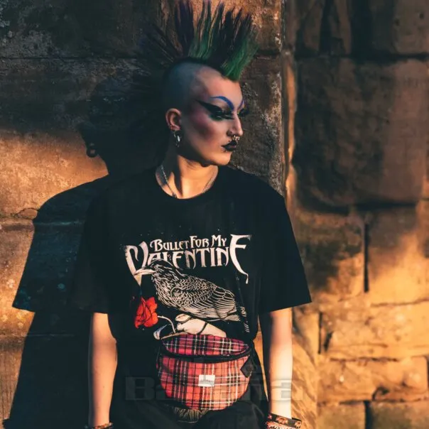 BULLET FOR MY VALENTINE CAMISETA OFICIAL CON ESTAMPADO RAVEN  NEGRO