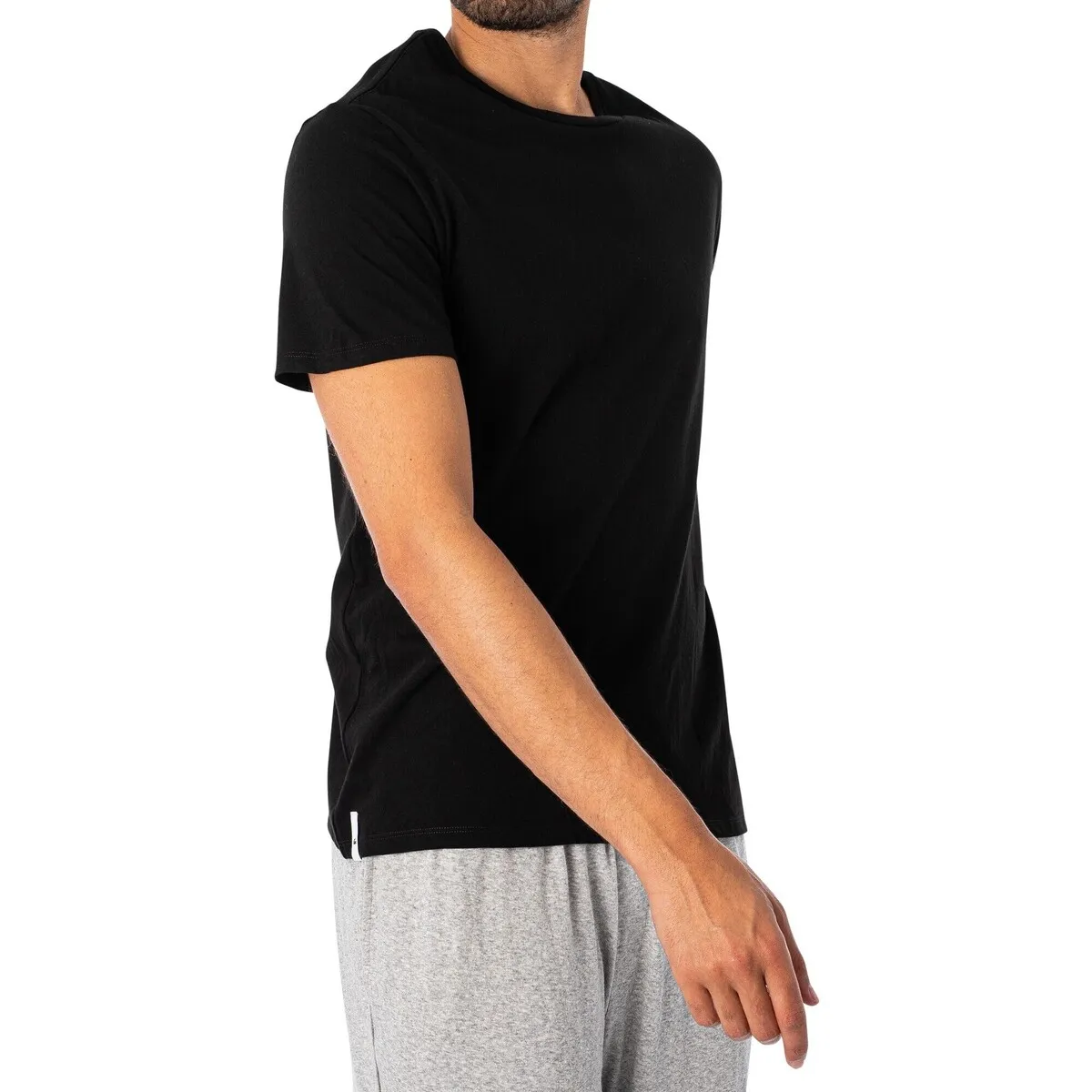 Camiseta Con 3 Pares De Camisetas