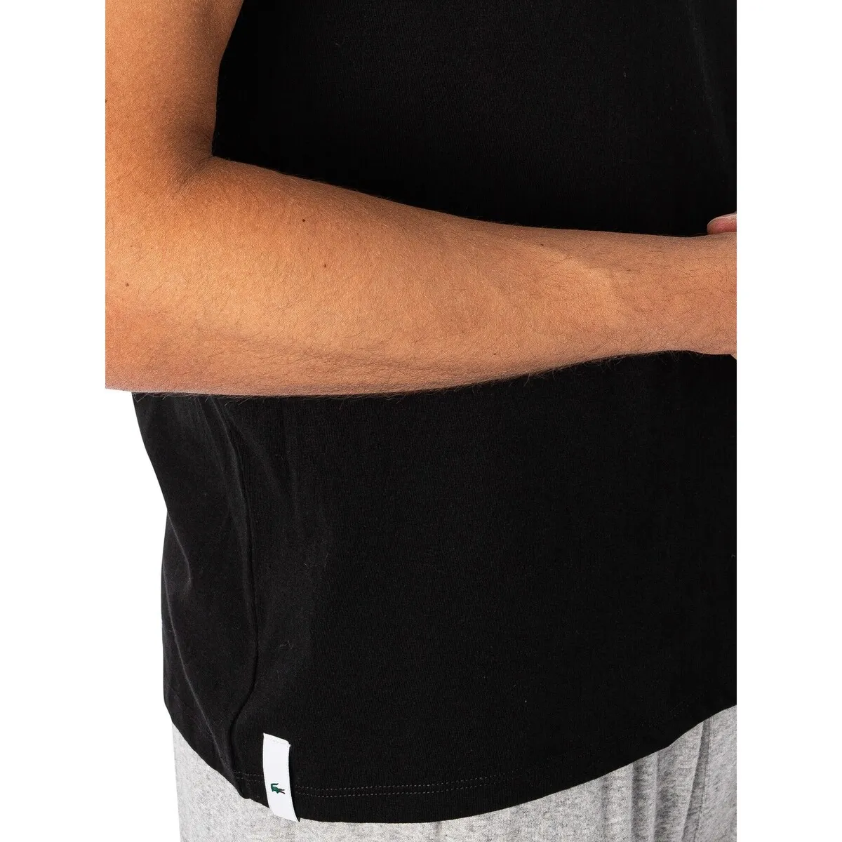 Camiseta Con 3 Pares De Camisetas