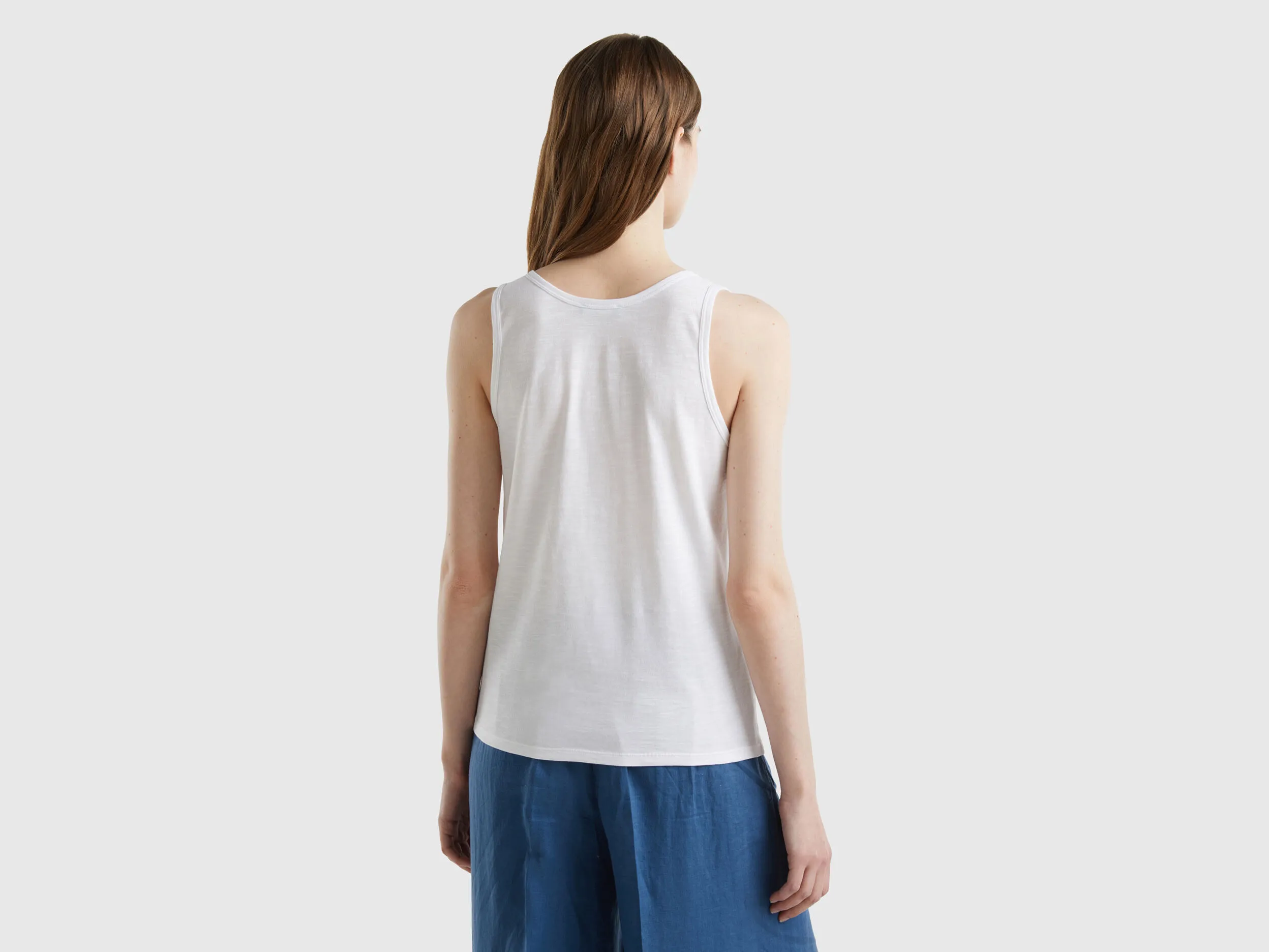 Camiseta de tirantes de algodón ligero