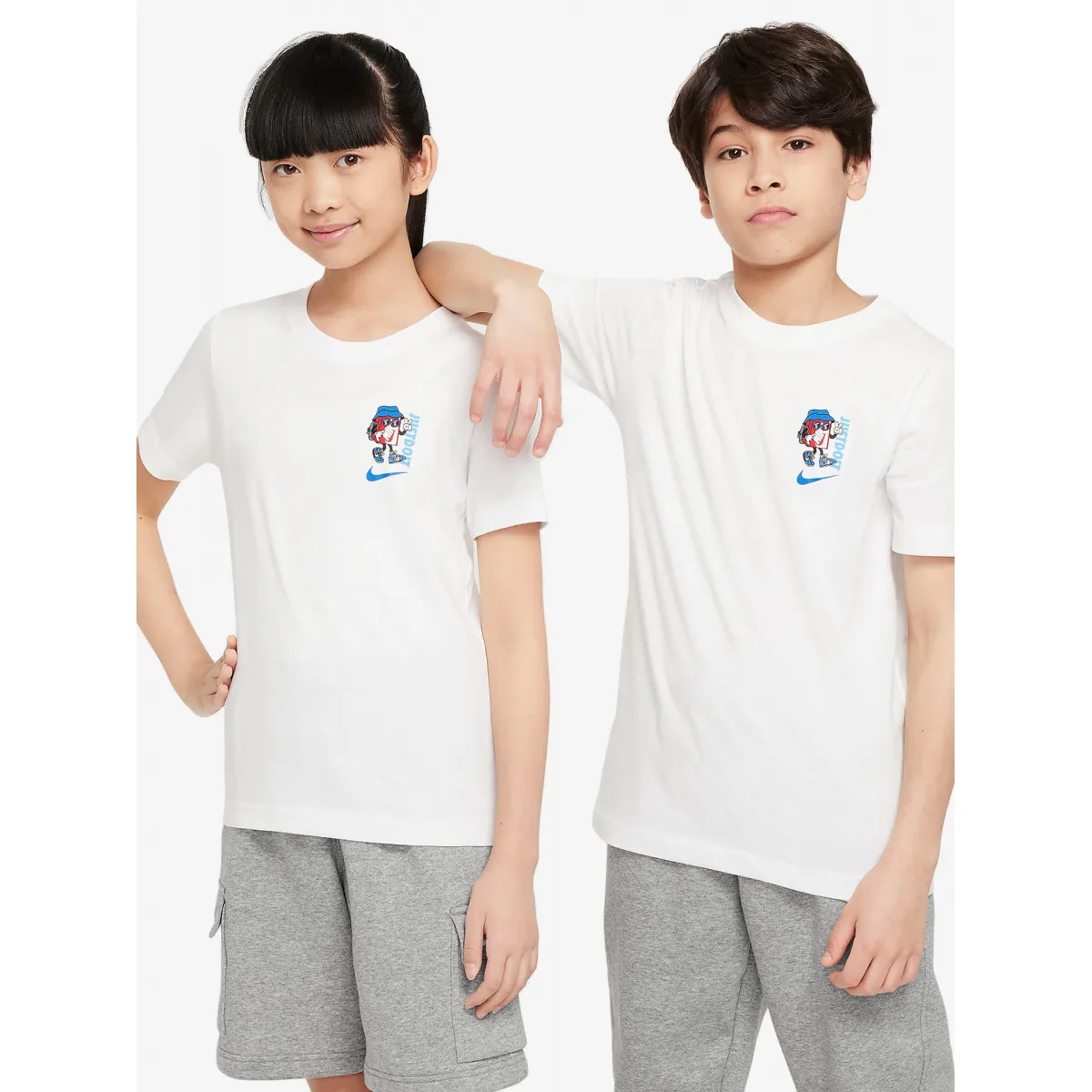 Camiseta Nike Sportswear Junior Blanca