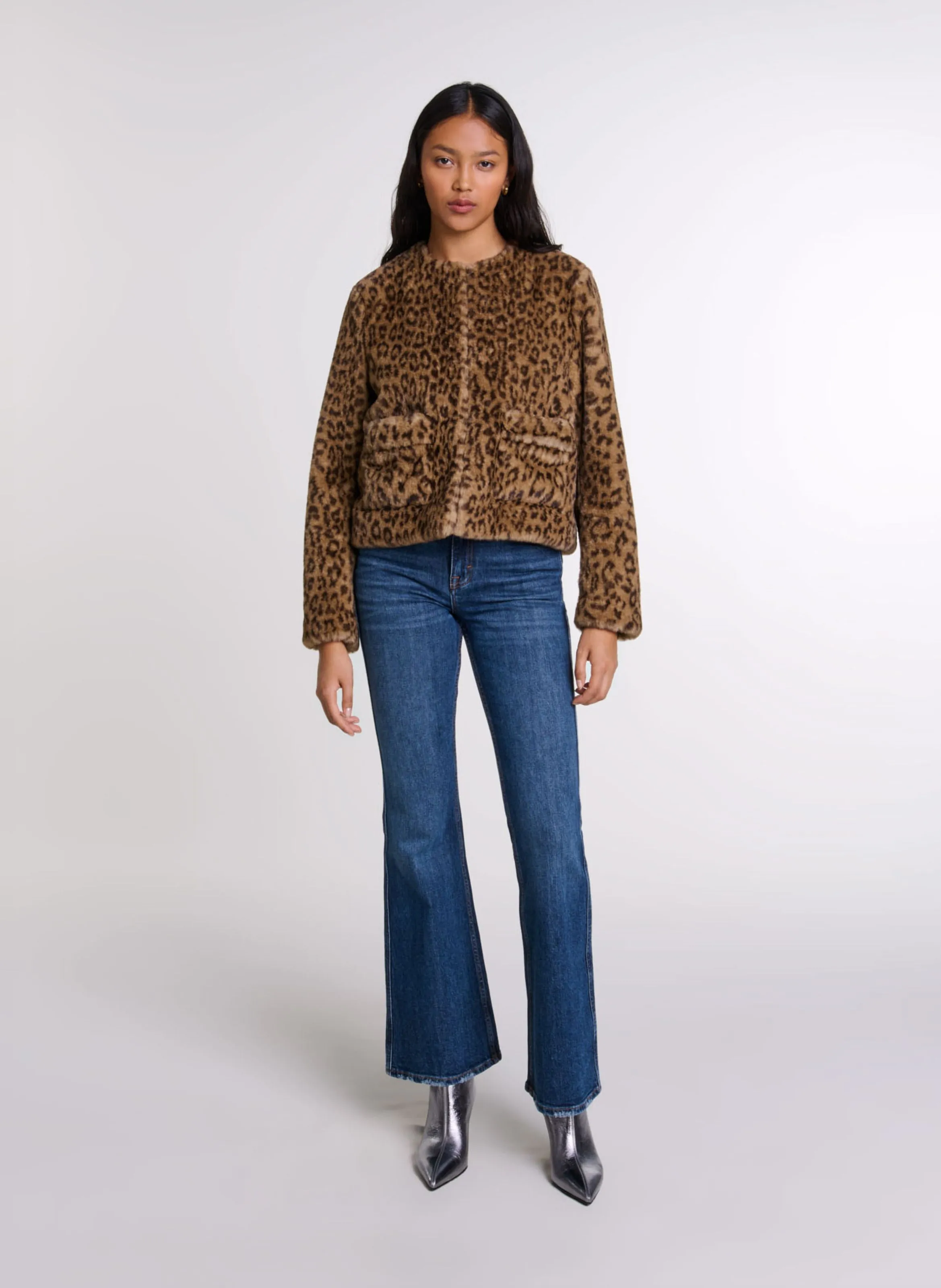 Chaqueta corta de efecto piel de leopardo en multicolor