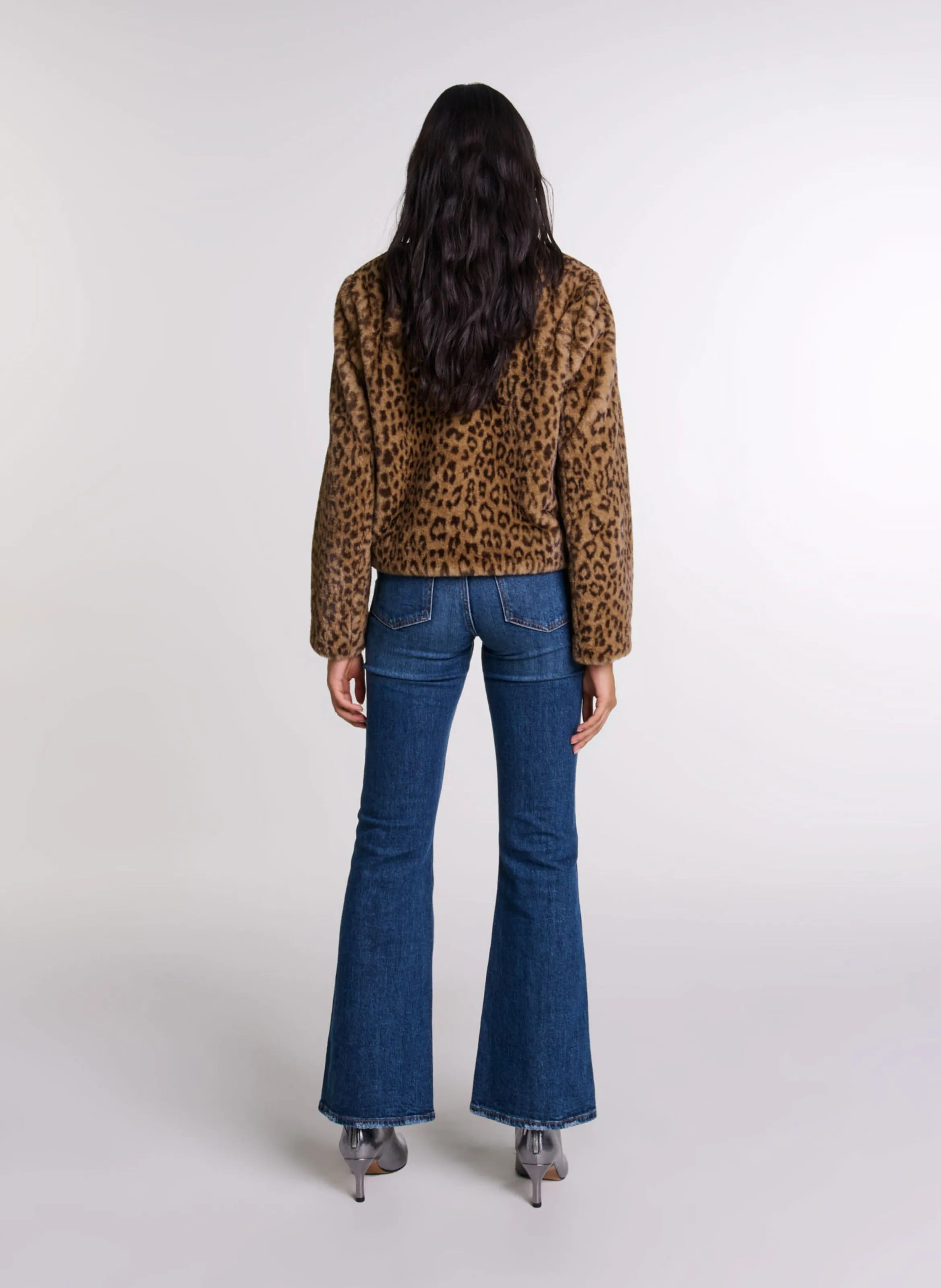 Chaqueta corta de efecto piel de leopardo en multicolor