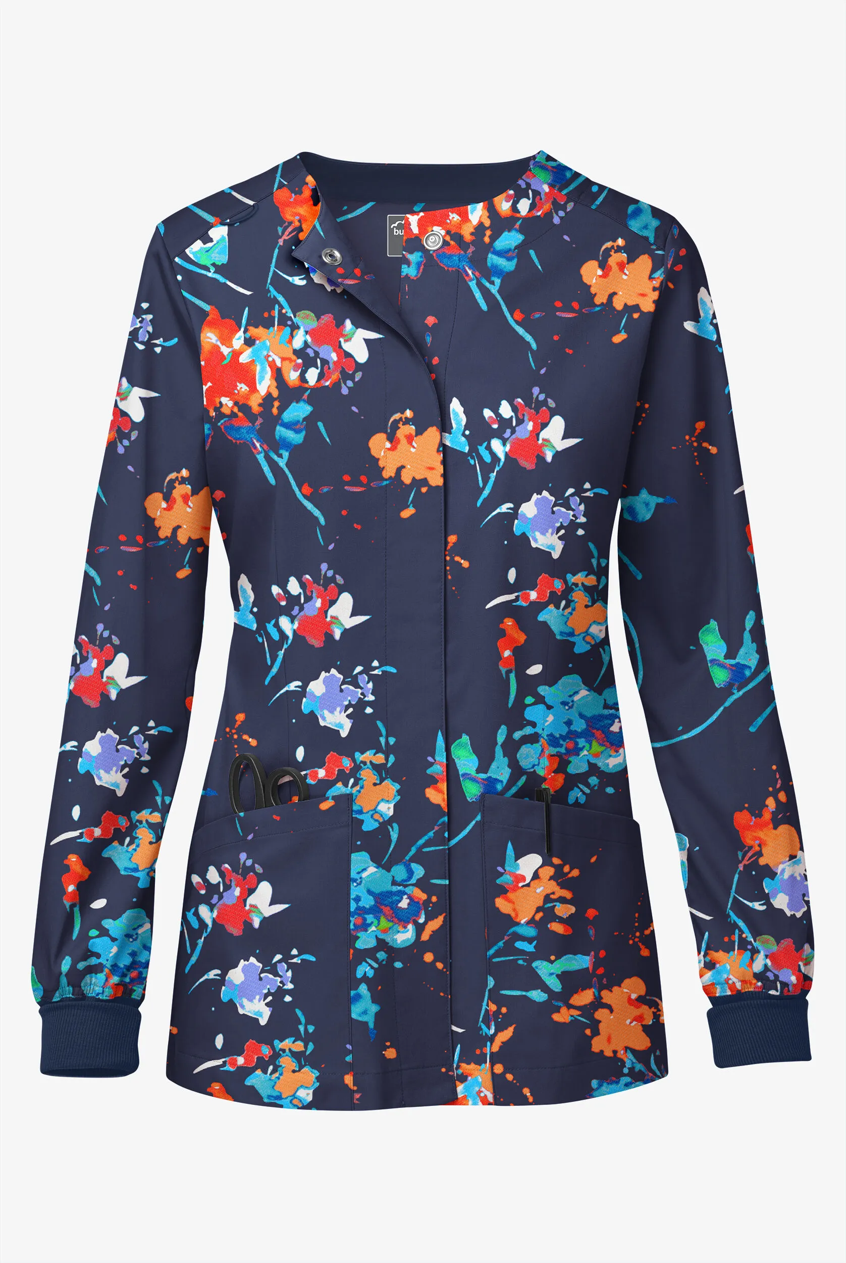CHAQUETA M&EACUTE;DICA ESTAMPADA BUTTERSOFT STRETCH FLORAL SPLASH CON BOTONES A PRESI&OACUTE;N Y 2 BOLSILLOS PARA MUJER