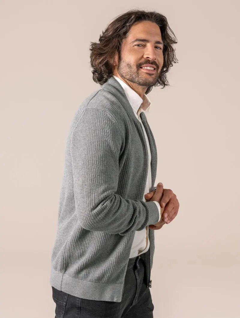 Cárdigan de punto para hombre de algodón orgánico