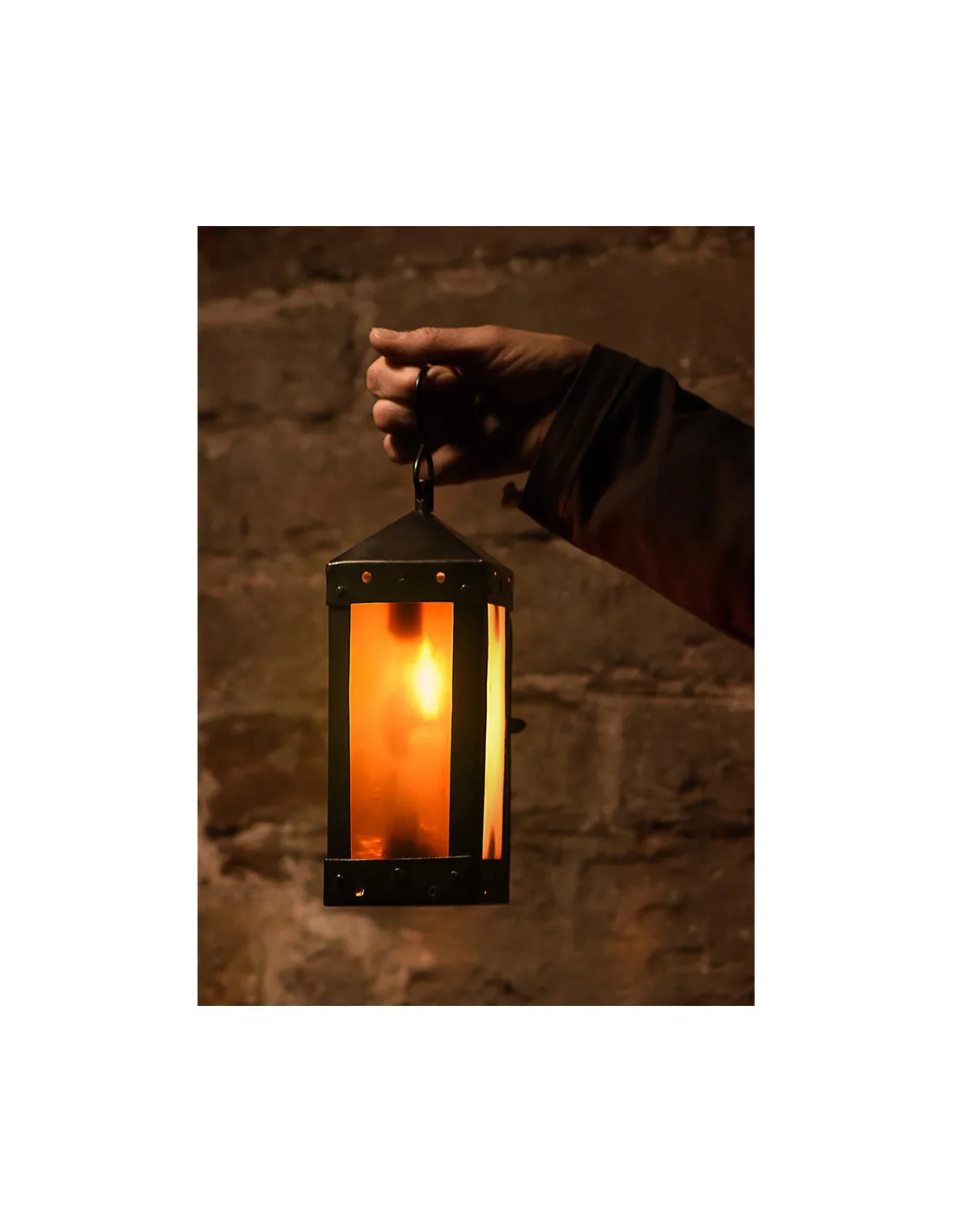 Farol Medieval Cuadrado con Ventanas de Cuerno, hecho a mano