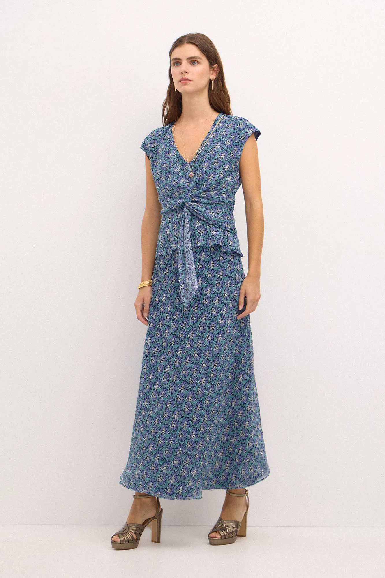 Hoss Intropia Camelia. Top nudo estampado lurex.