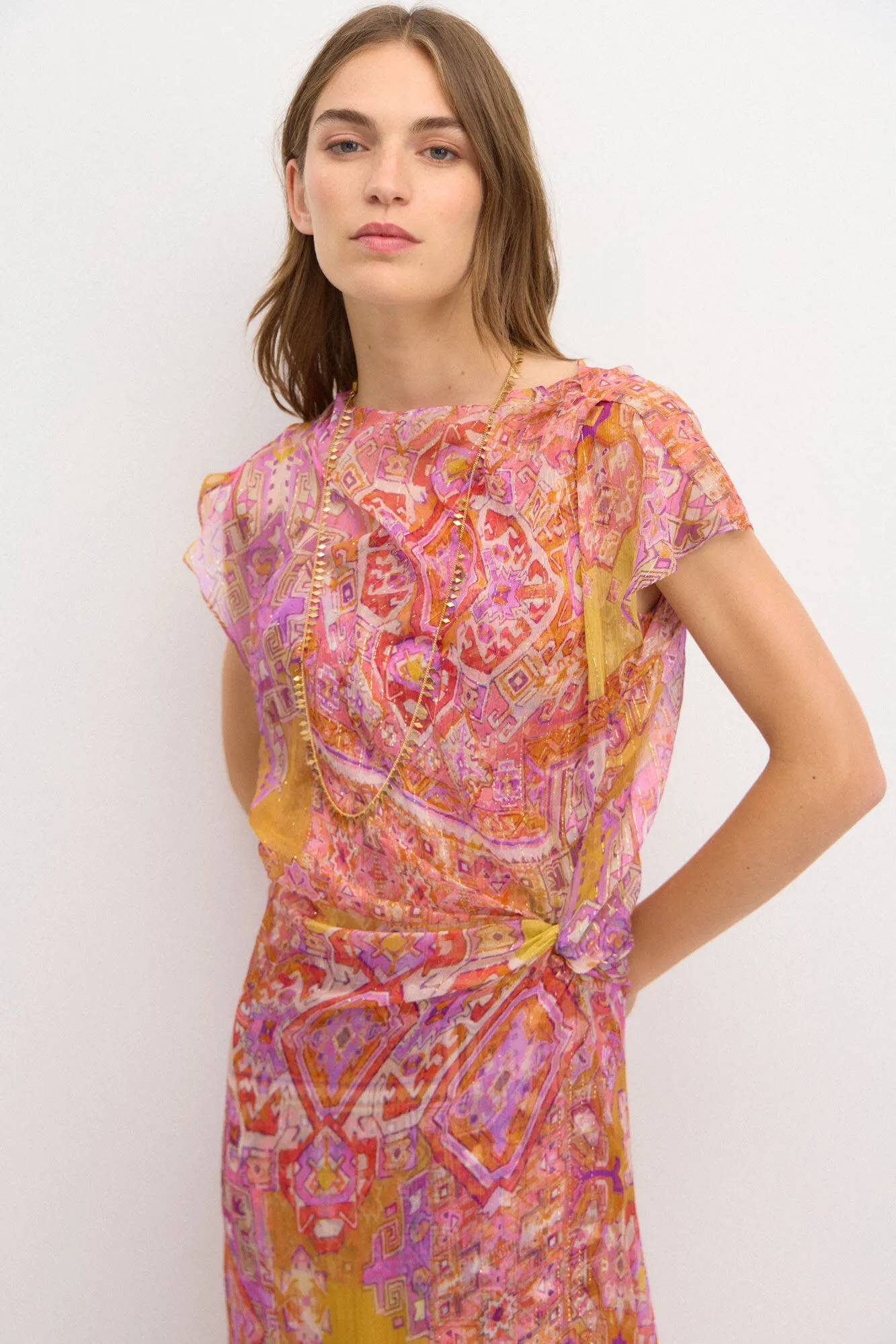 Hoss Intropia Jara. Vestido seda nudo.