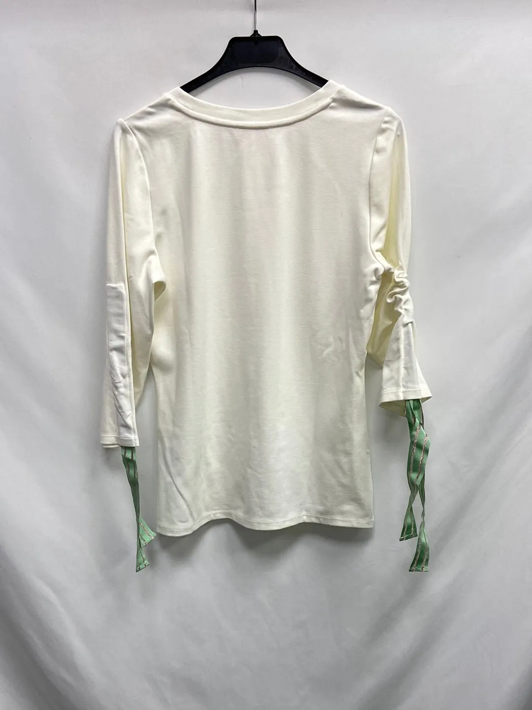 INTROPIA. Camiseta blanca lazada T.s