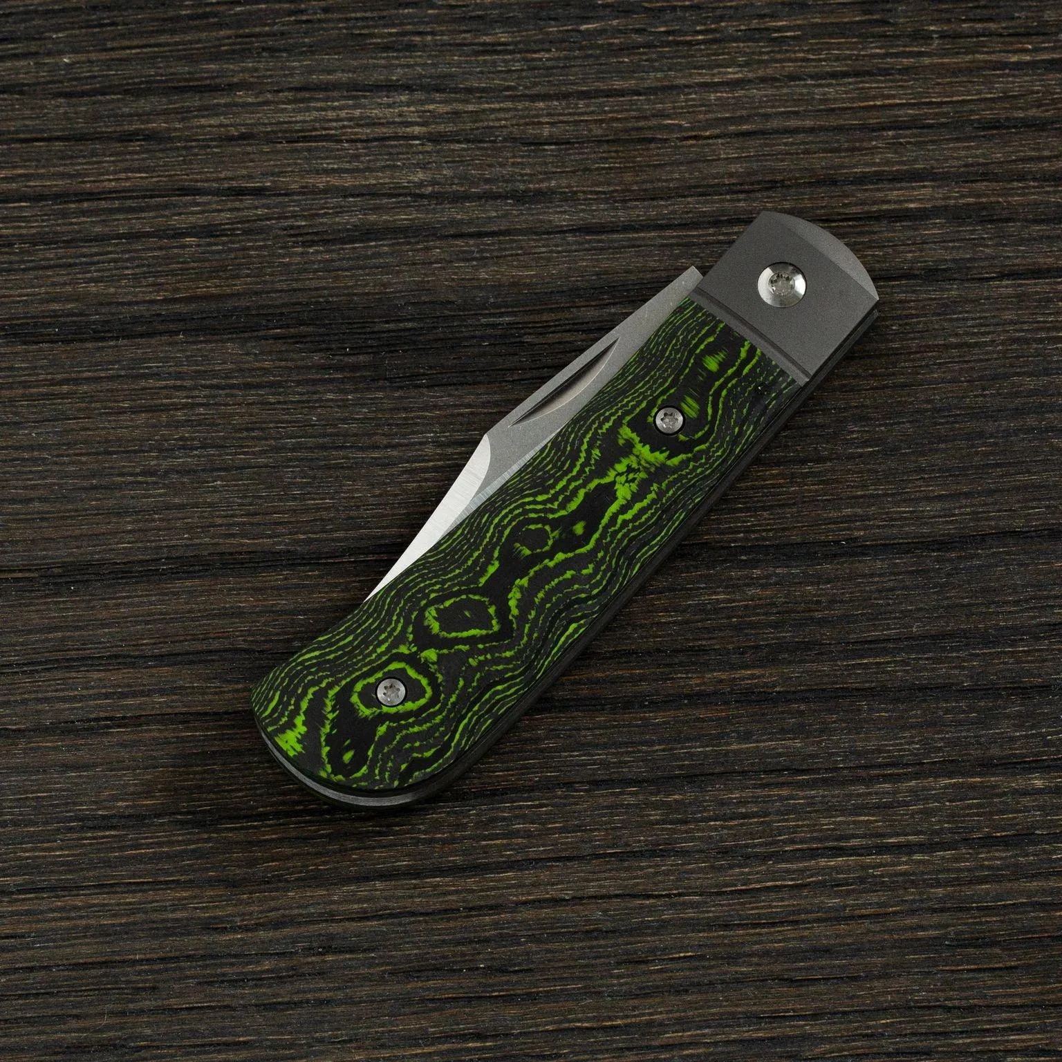JACK WOLF BENNY'S CLIP CAMOCARBON TOXIC GREEN, BENNY01CCTG, NAVAJA SLIPJOINT