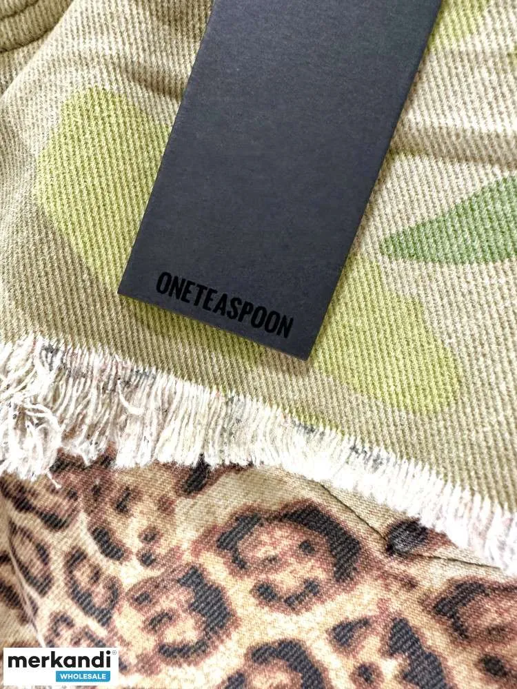 La colección de moda de One Tea Spoon