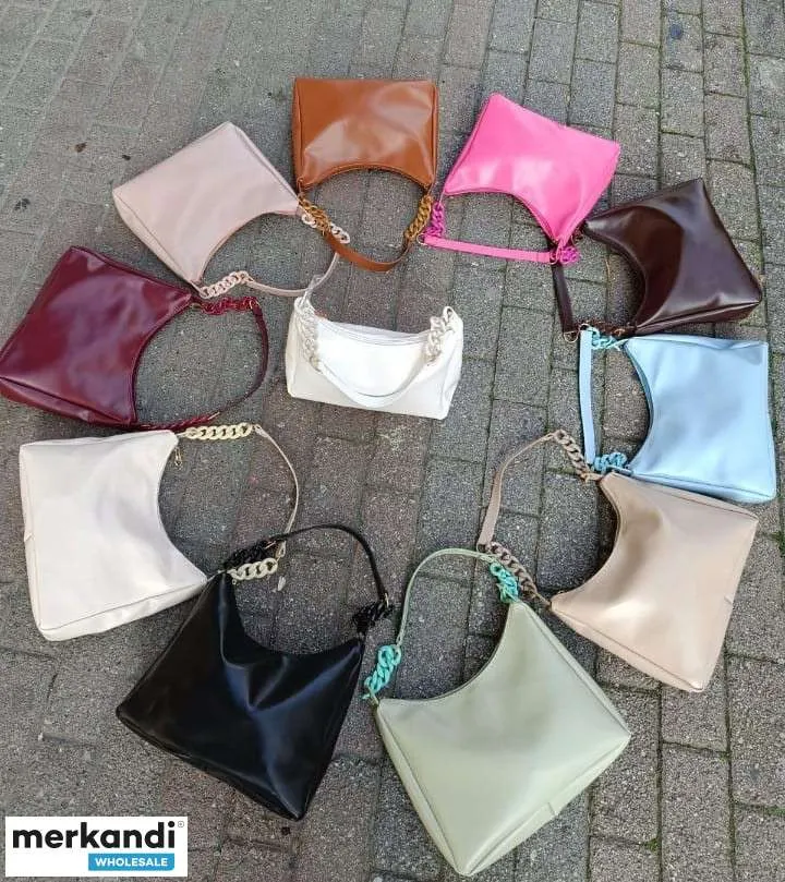 Los bolsos de moda para mujer de Turquía DMY ofrecen diferentes modelos y variantes de color para elegir libremente.