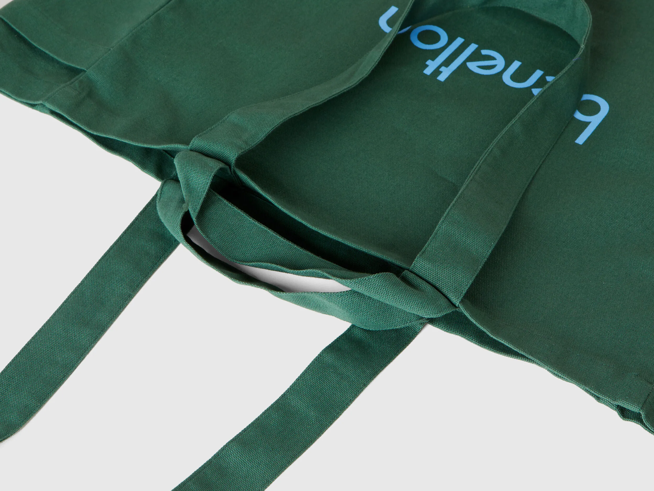 Military green tote bag in pure cotton