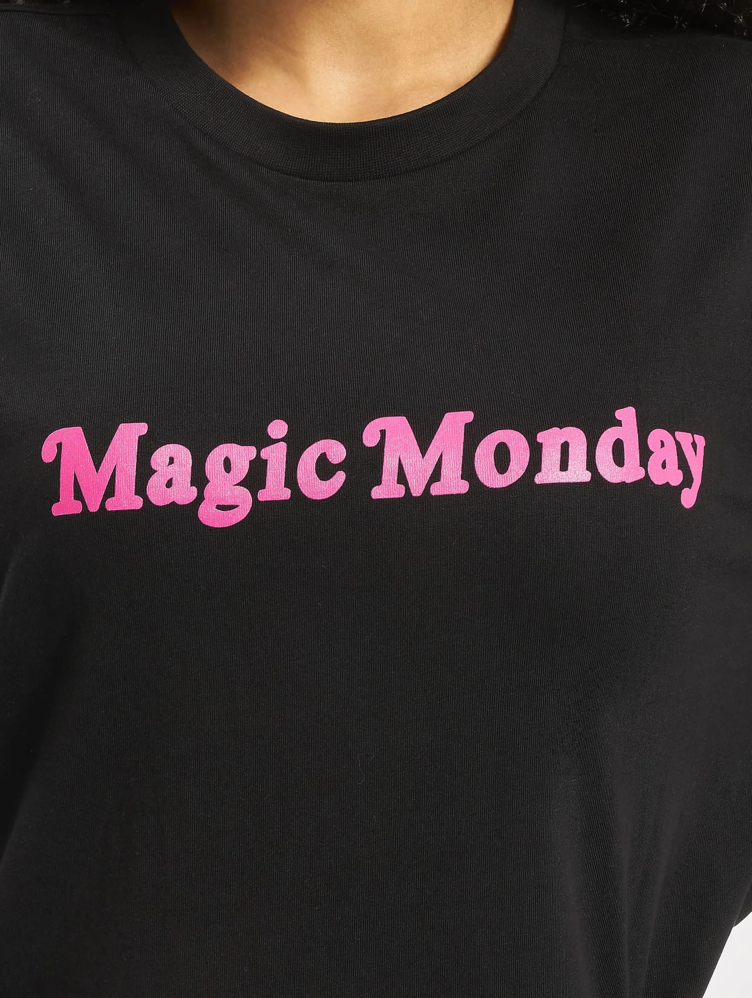 Mister Tee Ladies Magic Monday Slogan