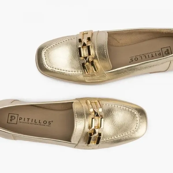 Mocasín de piel con adorno Pitillos 5641