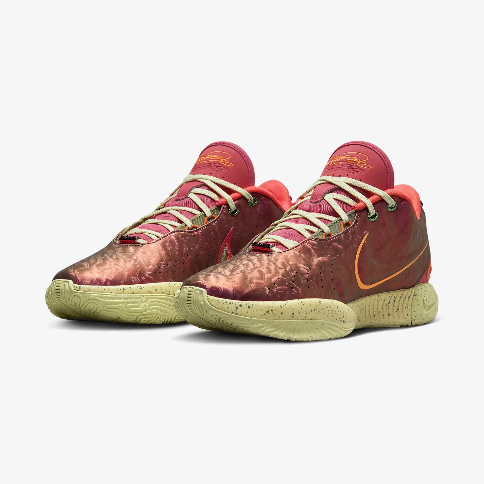 Nike LeBron XXI 