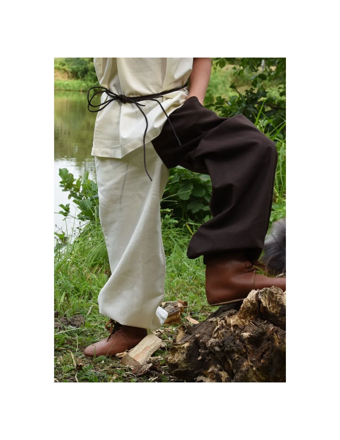 Pantalones anchos de niño, Thore