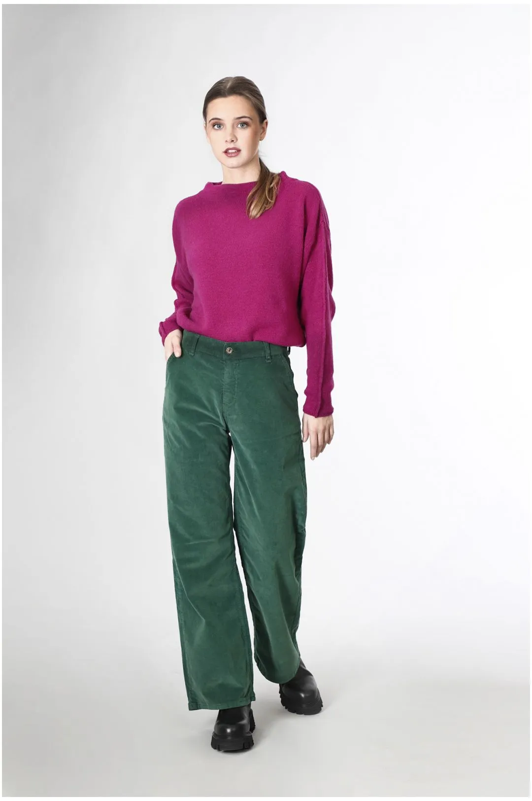 pantalones anchos de terciopelo teñido dark green