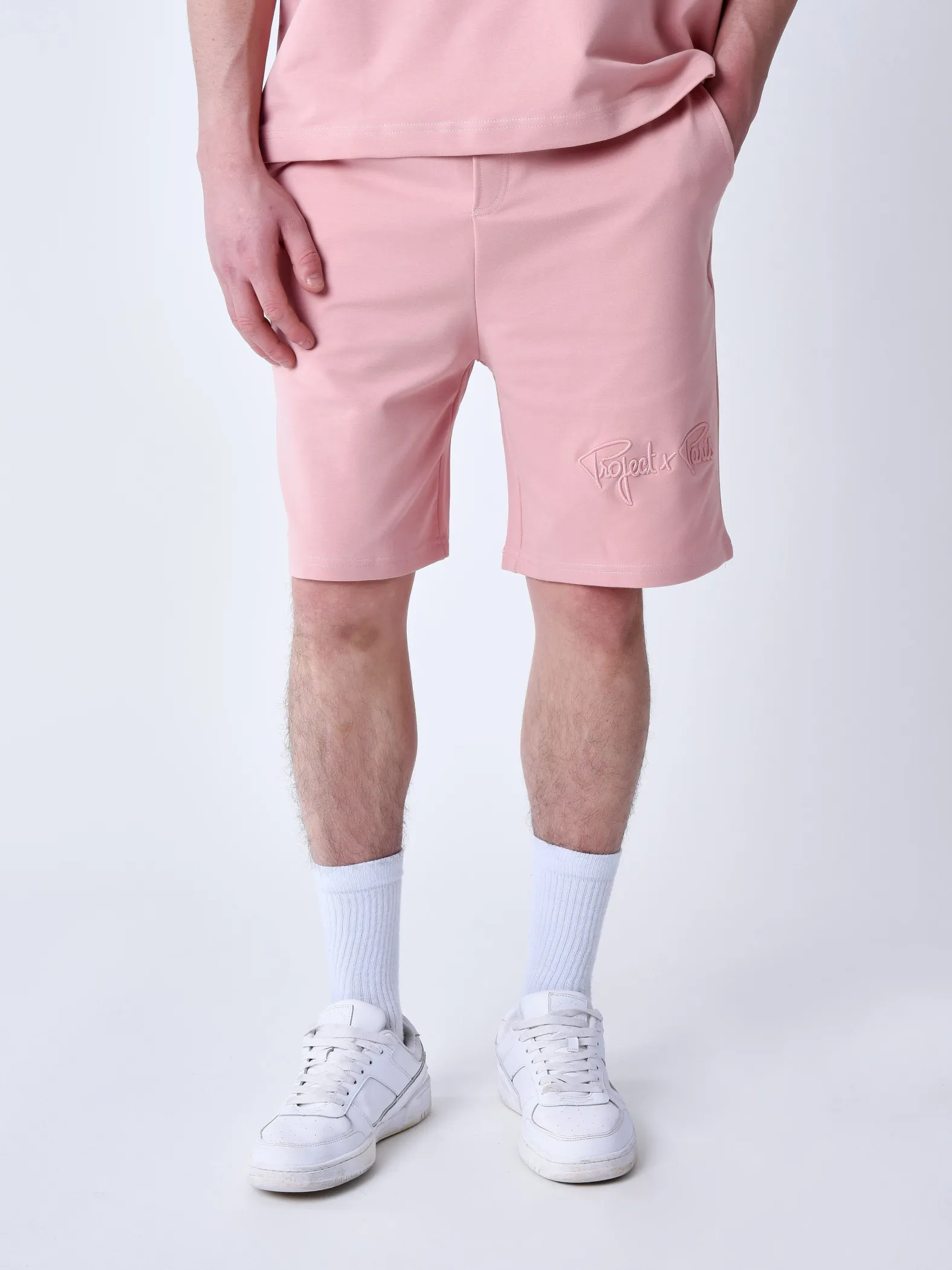 Pantalones cortos clásicos bordados Essentials
