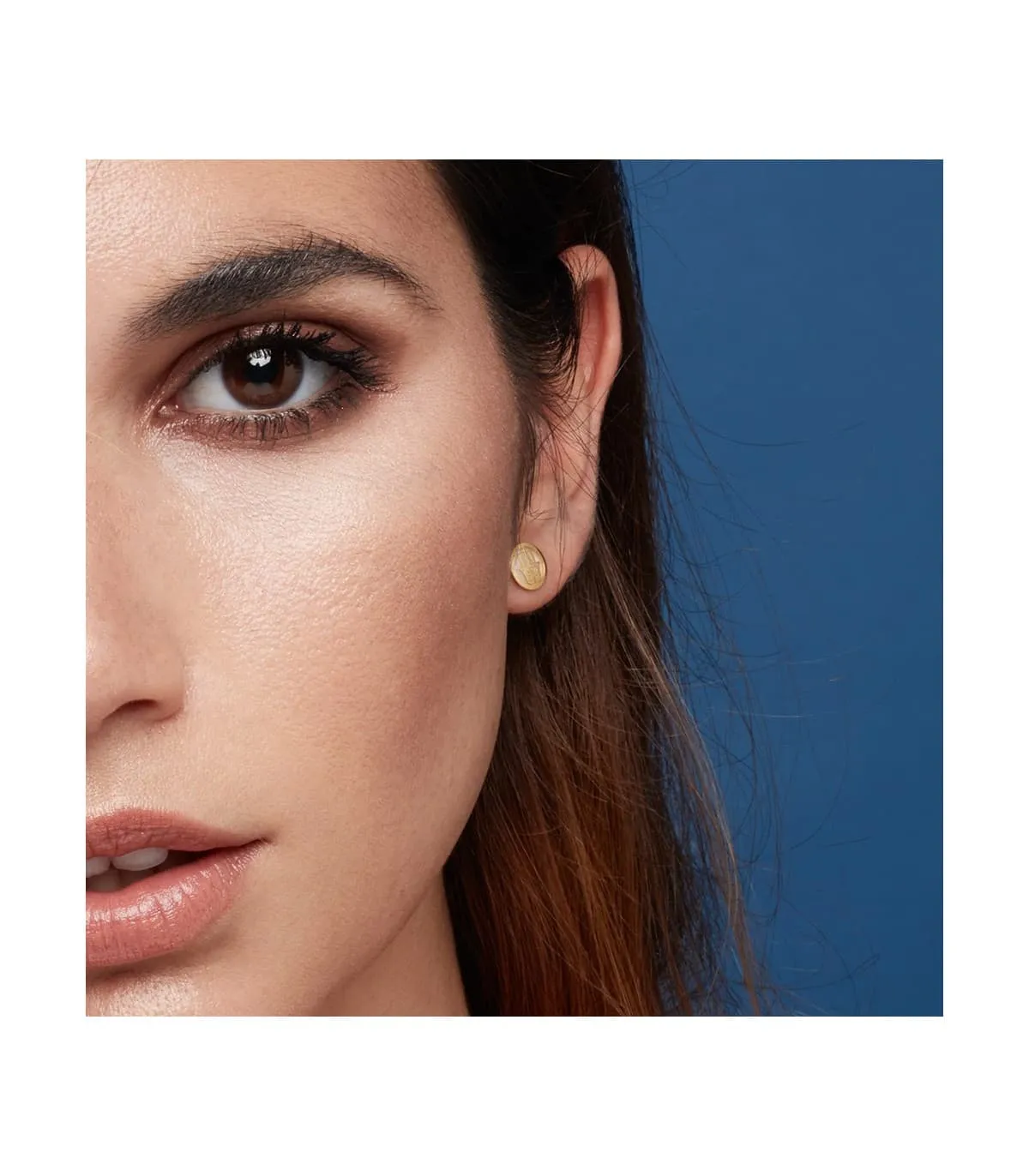 Pendientes oro amarillo 18k mano de fátima de nácar