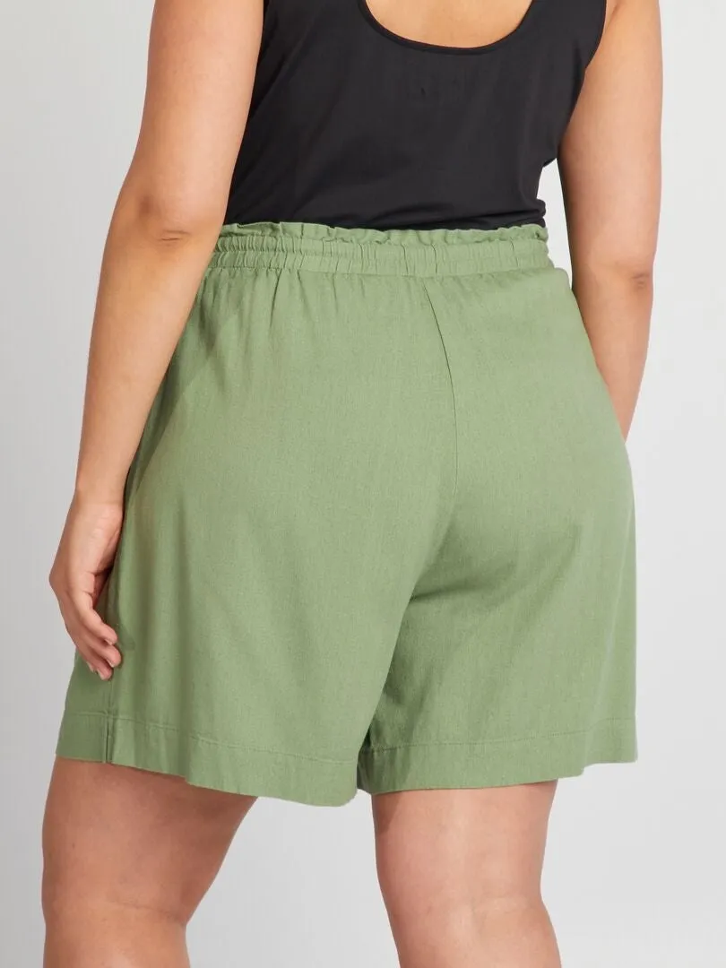 SHORT VAPOROSO DE MEZCLA DE LINO 'VERO MODA CURVE'  VERDE