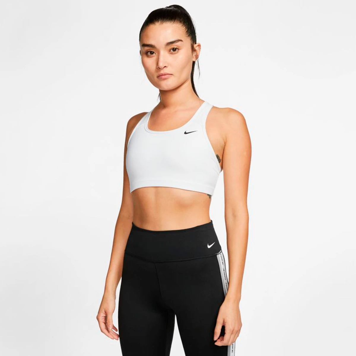 SUJETADOR NIKE SWOOSH NONPADDED MUJER