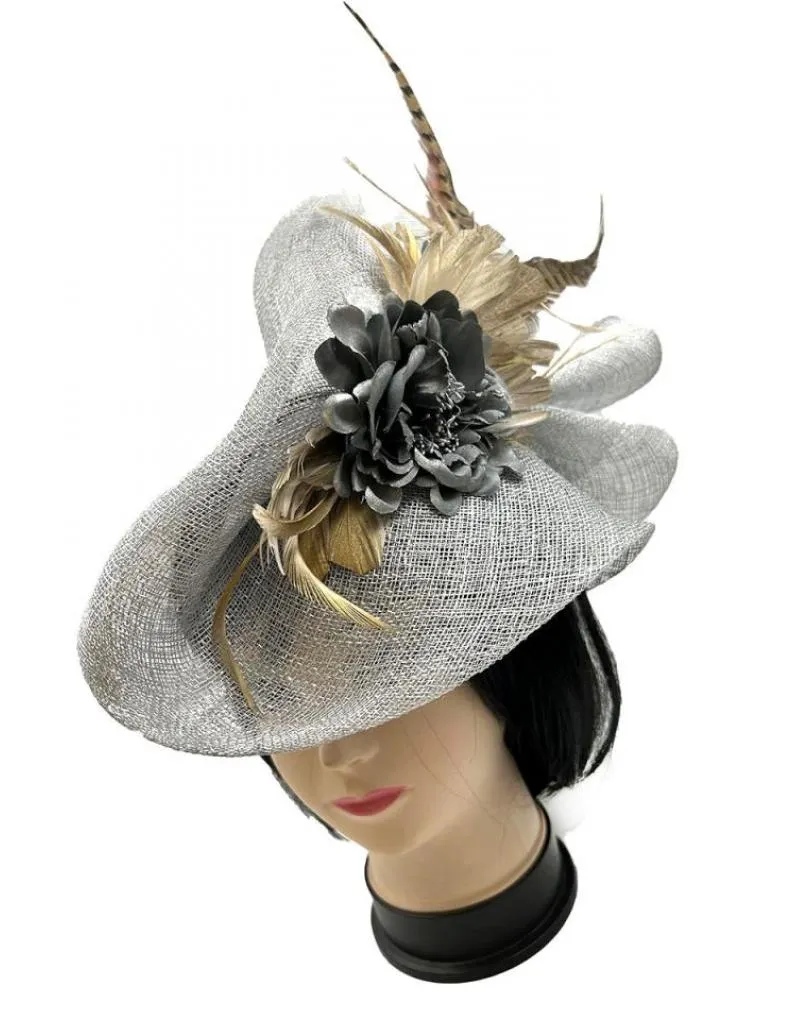 TOCADOS BODA GRISES CON EXQUISITO DISEÑO CON PLUMAS FAISAN