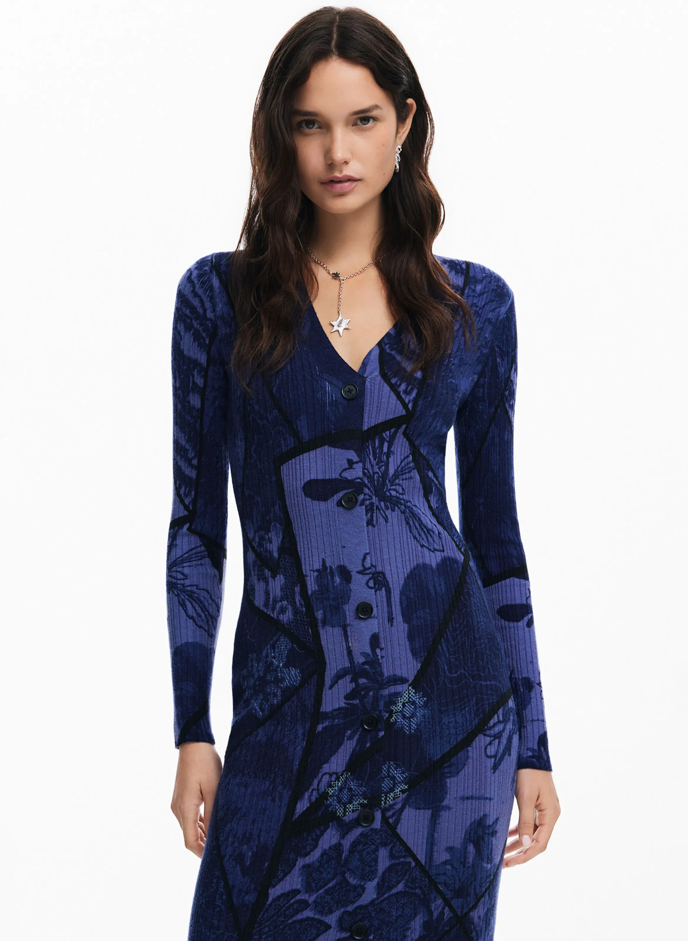Vestido midi ajustado estampado en azul