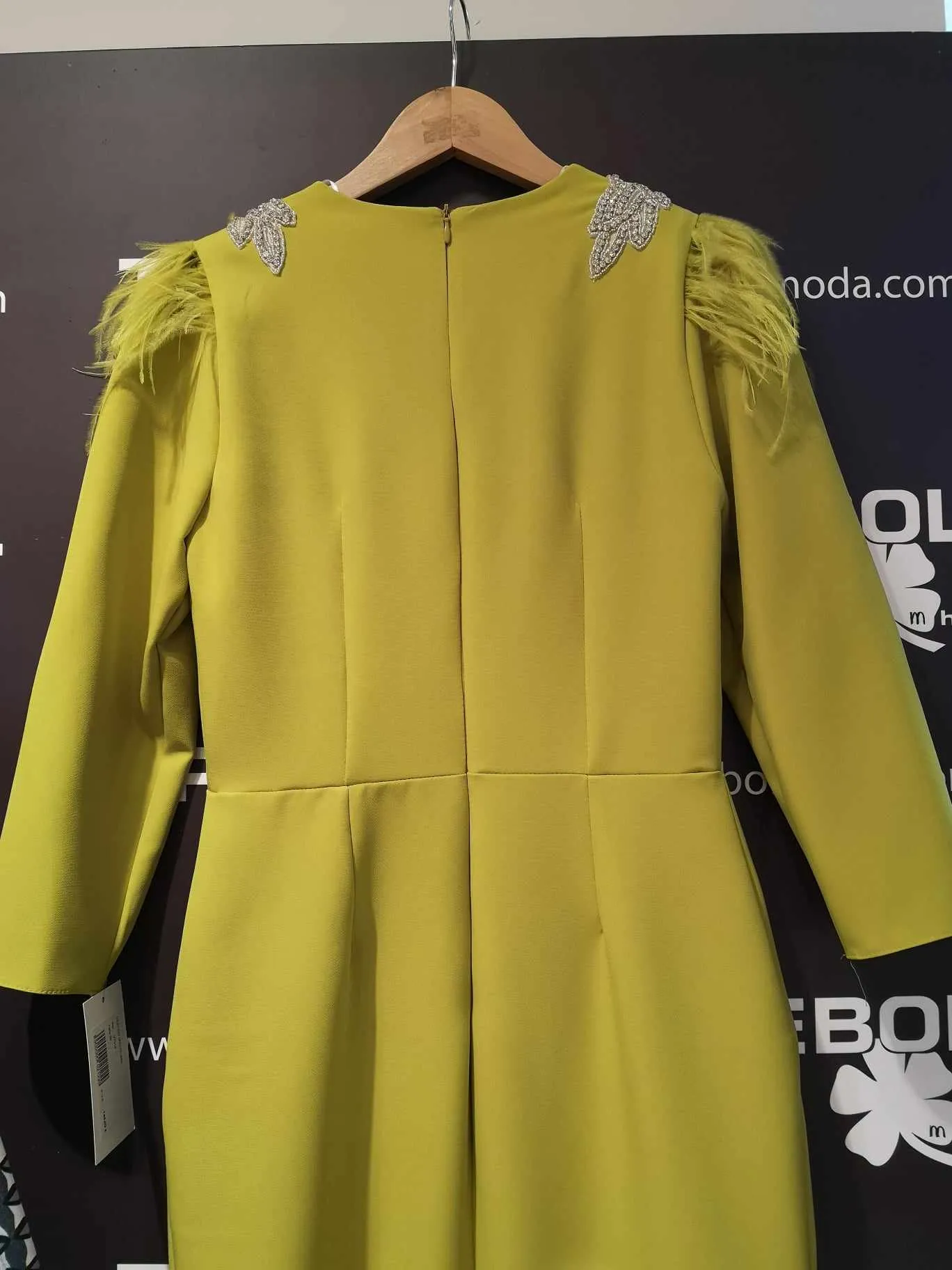 Vestido midi ultima moda