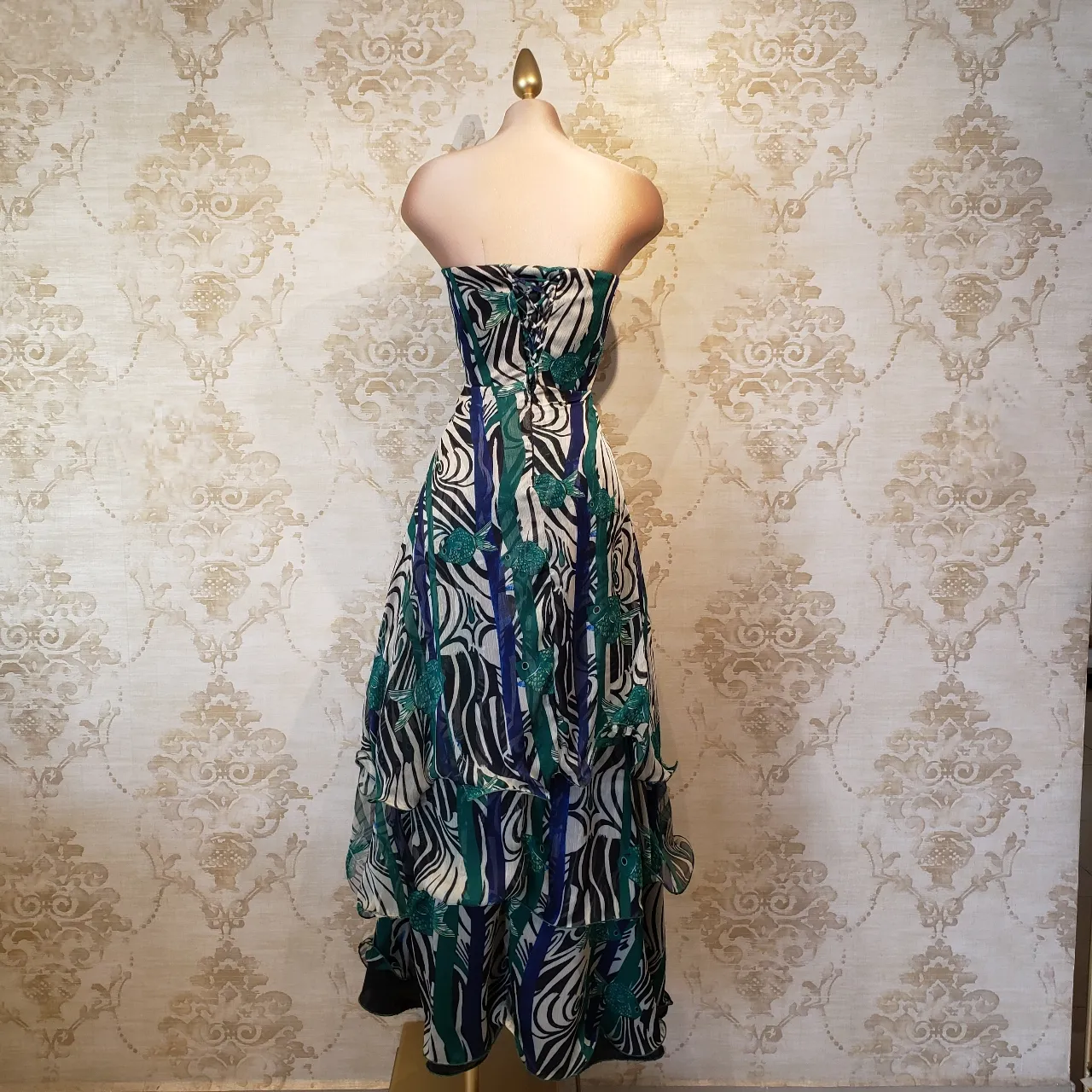 Vestido Verde Obscuro con Negro Largo Estampado Rayas