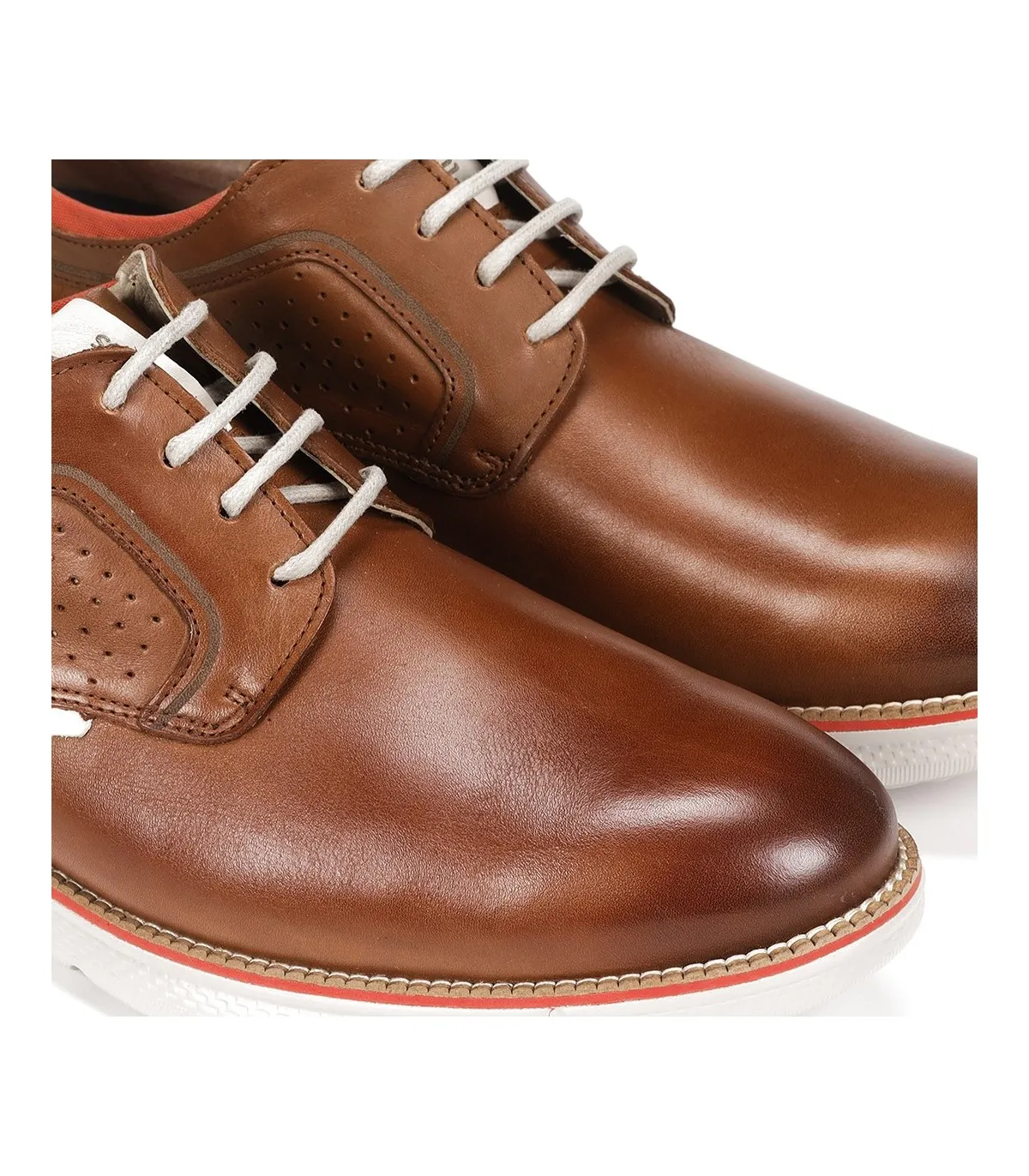 Zapatos en color cuero para hombre